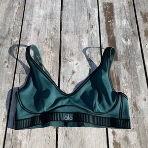 ALO Yoga Airlift Line Up Bra | Size S